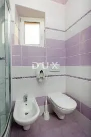 otok krk, vrbnik - luksuzna kuća, u blizini mora - slika 44