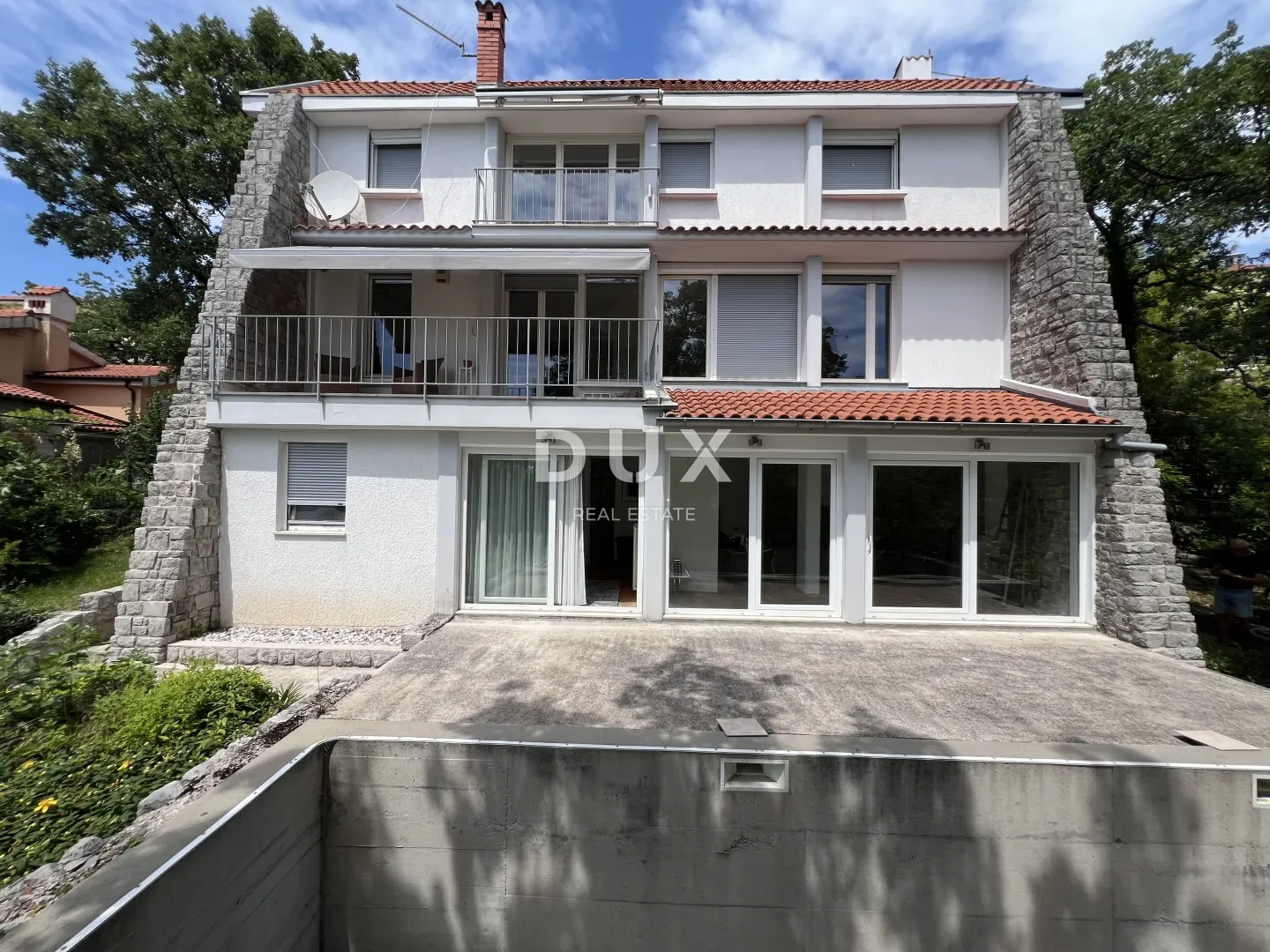 opatija, matulji – unikatna obiteljska vila s bazenom i panoramskim pogledom - slika 2