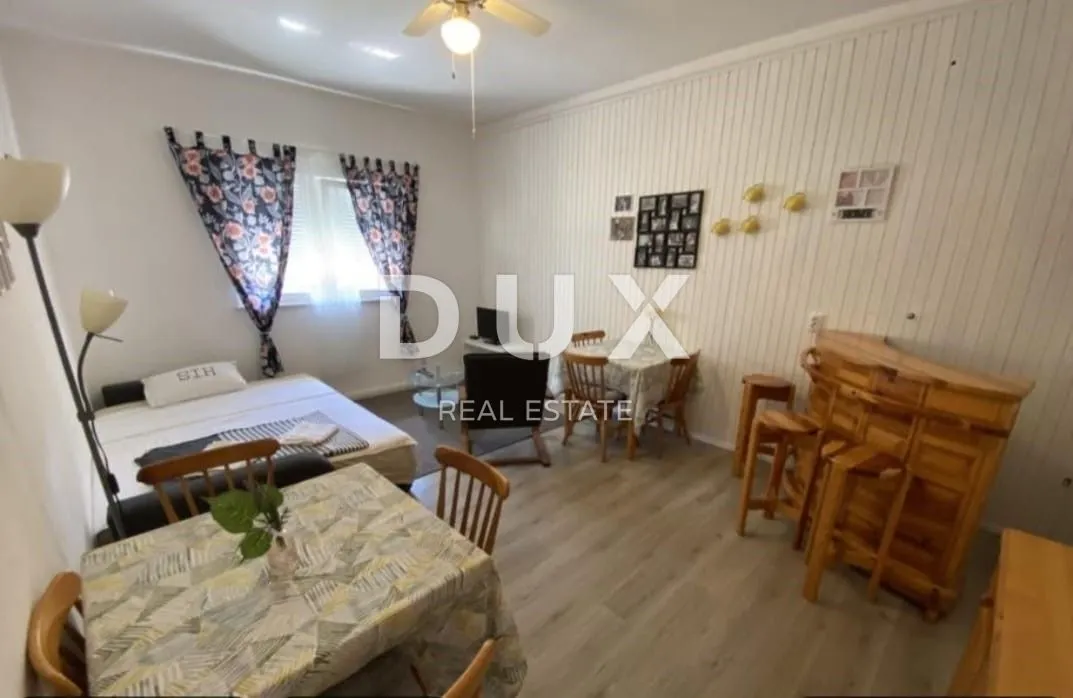 srima, vodice - dvije kuće na prostranom terenu - slika 9
