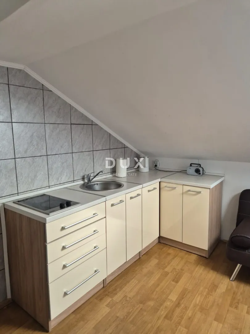 senj, centar, trosobni stan, 60 m2 - slika 10