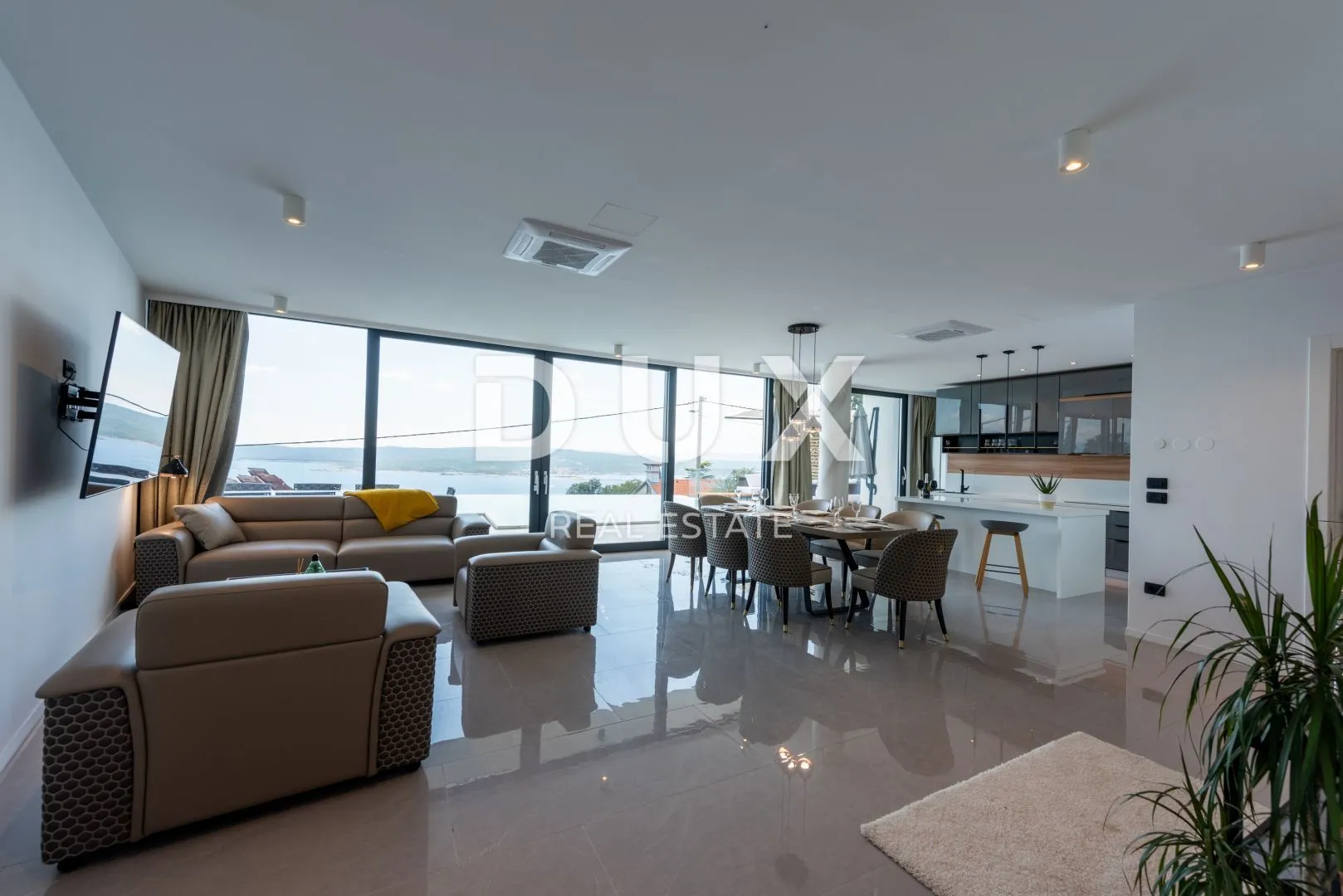 crikvenica - moderna vila s panoramskim pogledom na more! - slika 49