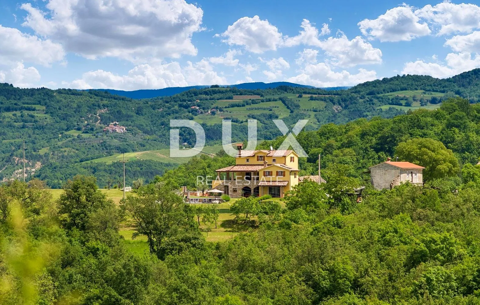 istra, motovun - rustikalna kuća s bazenom - slika 44