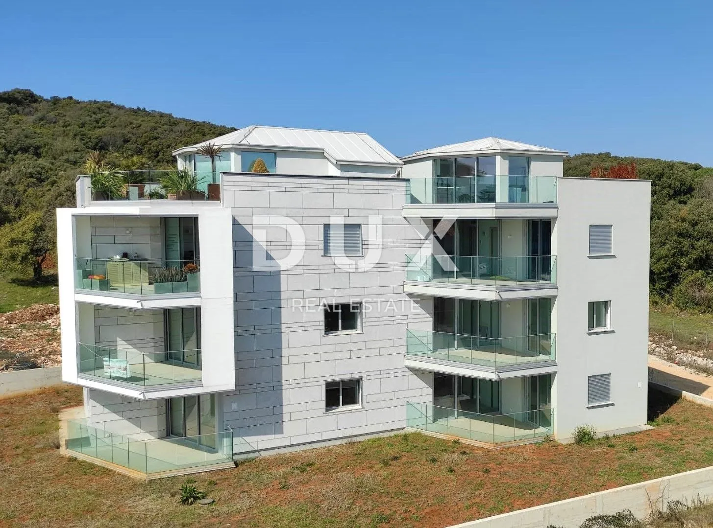 istra, rovinj - luksuzan stan 300 m od plaže - slika 2