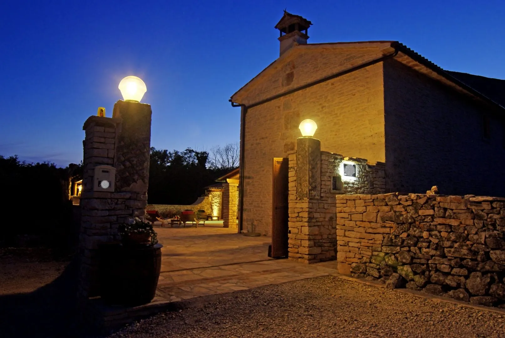 istra, barban - rustikalna vila na mirnoj lokaciji - slika 6