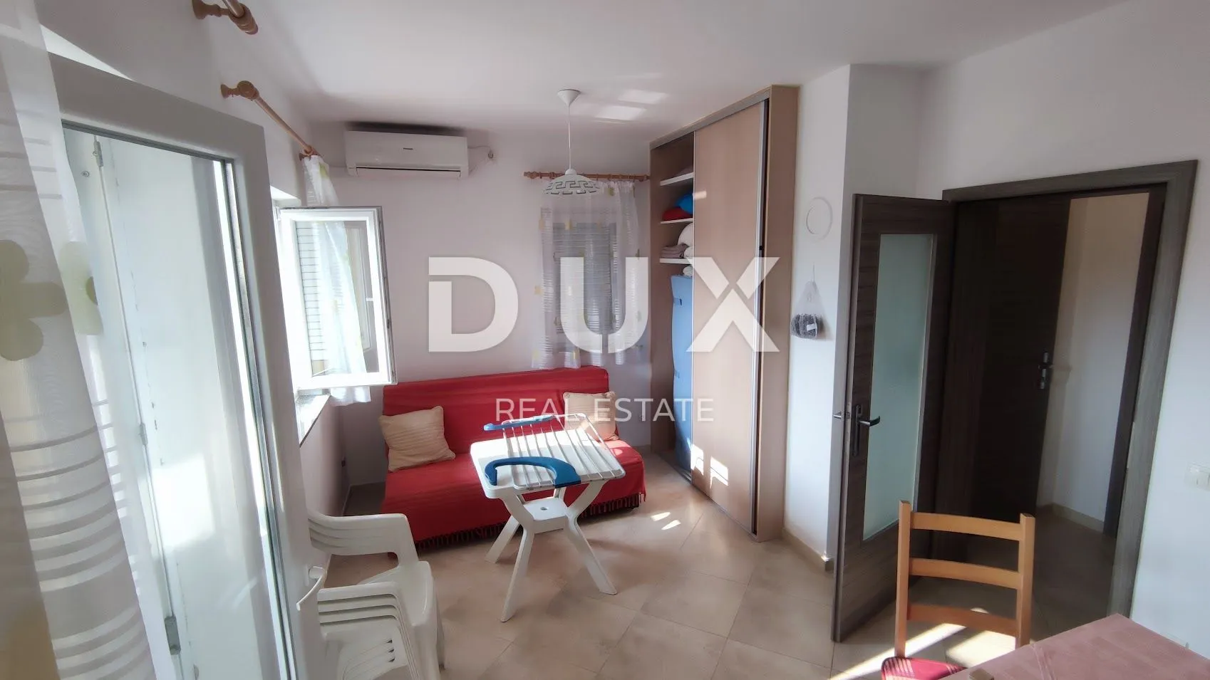 otok krk, baška - dvojna kuća sa dva apartmana - slika 25