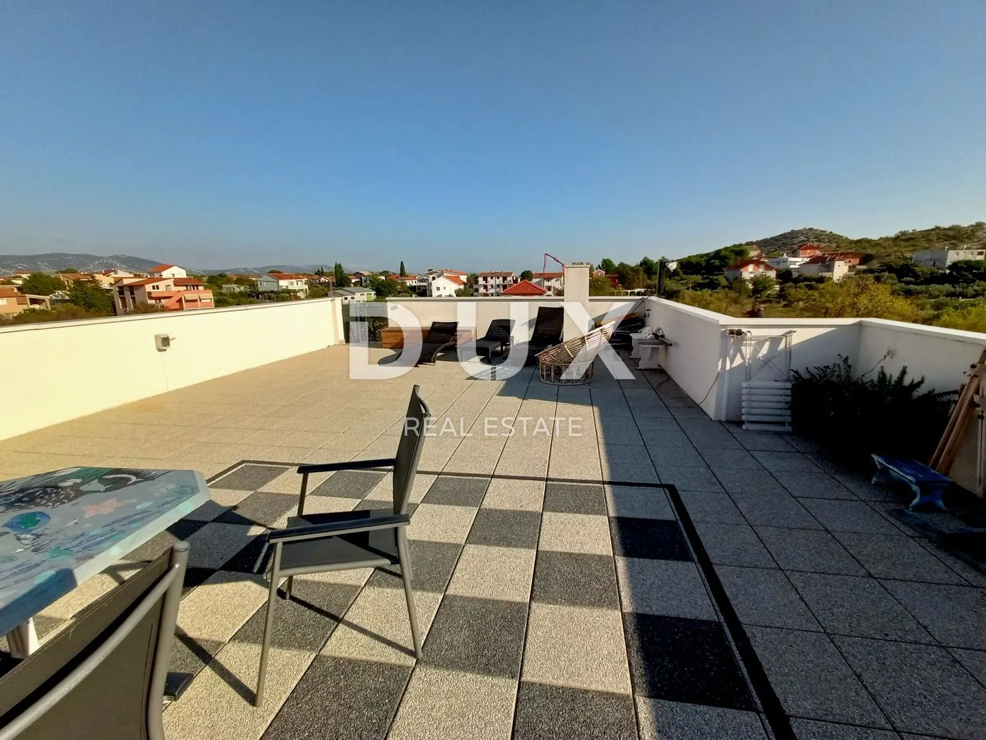 zadar, drage - prekrasna apartmanska vila s bazenom - slika 26