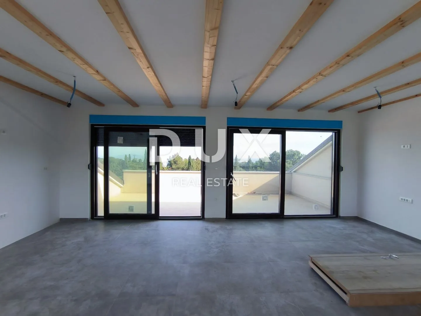 ISTRA, PREMANTURA Unikatan penthouse s pogledom na more! MOGUĆNOST ZAMJENE! - Premantura, Medulin