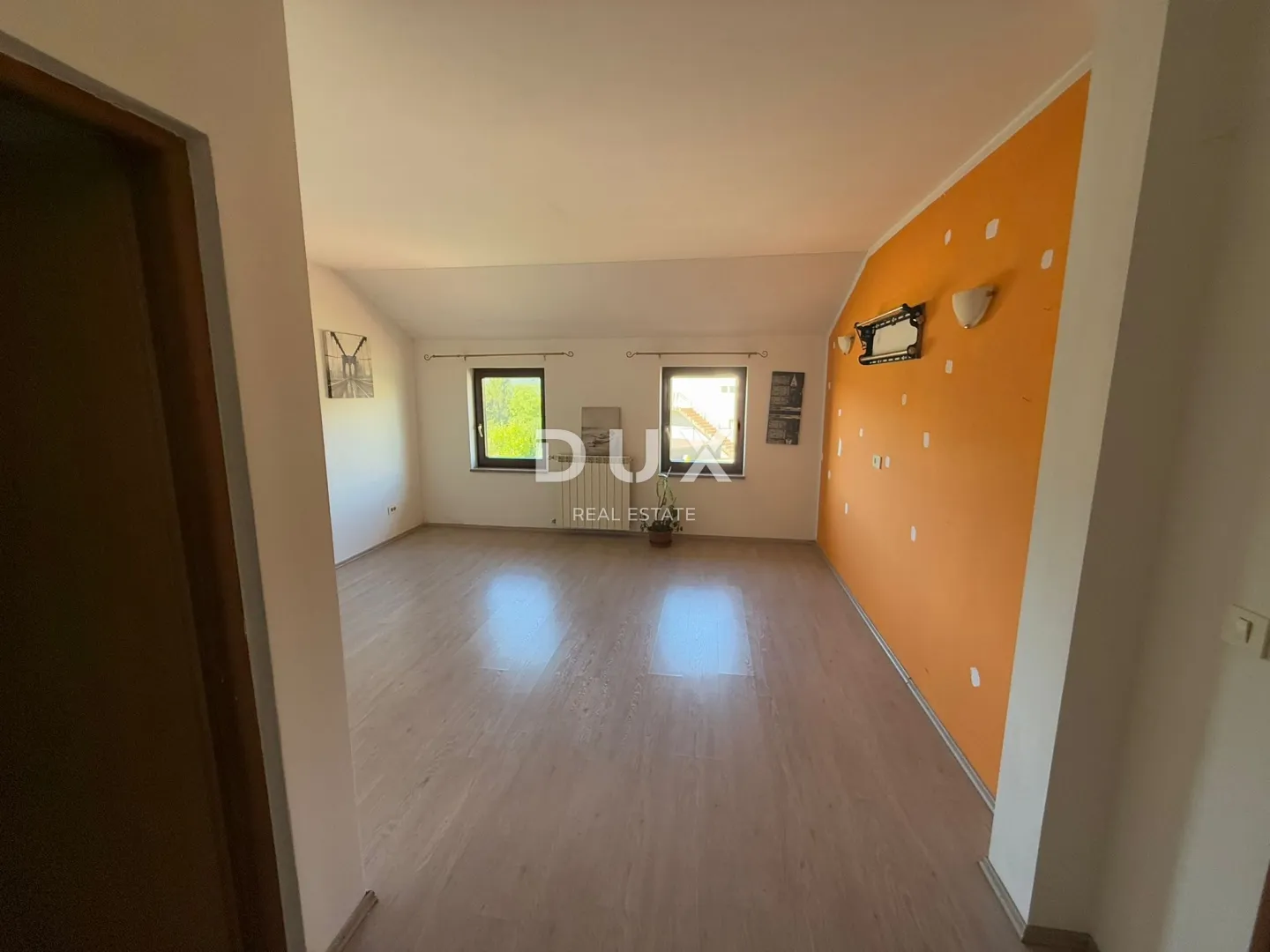 matulji, šapjane - samostojeća kuća ( poslovna zgrada 780 m2 ) + 3.484 m2 okućnice! prilika! - slika 10