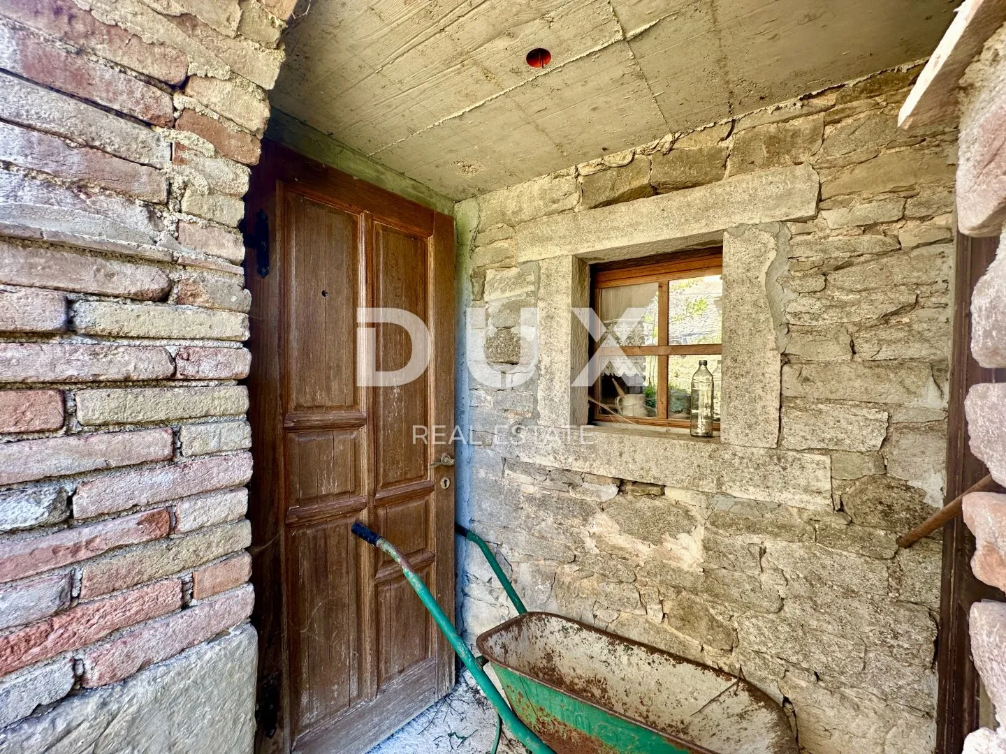istra, buje - kuća umjetnika s panoramskim pogedom - slika 29