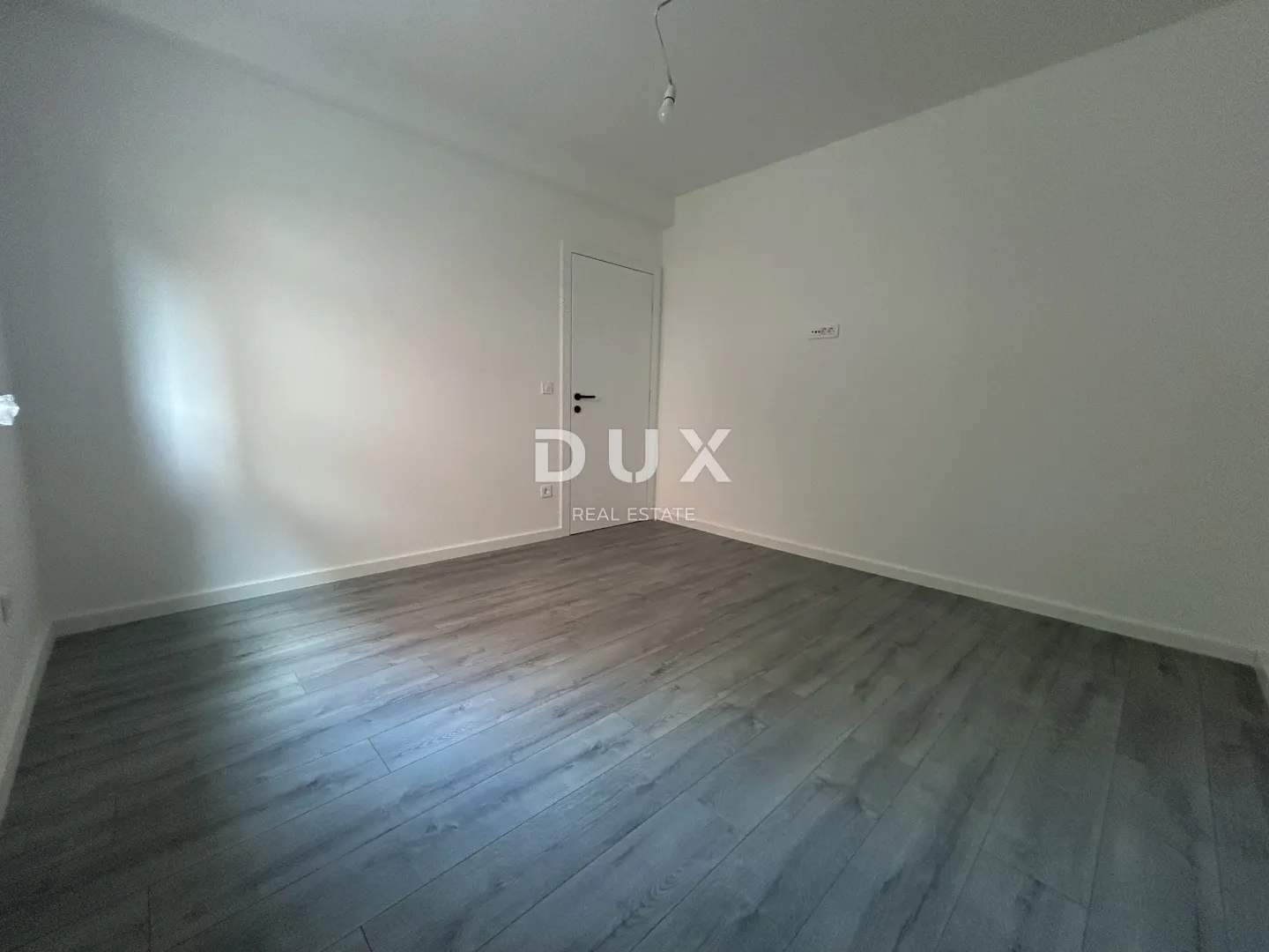 šibenik, vodice – stan u prizemlju sa 121 m² vrta, 2 parkinga, novogradnja - slika 14