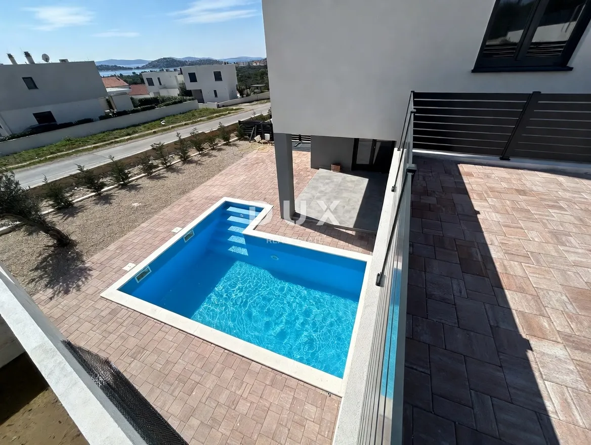 šibenik, vodice – duplex s bazenom i trajnim, otvorenim pogledom - slika 5