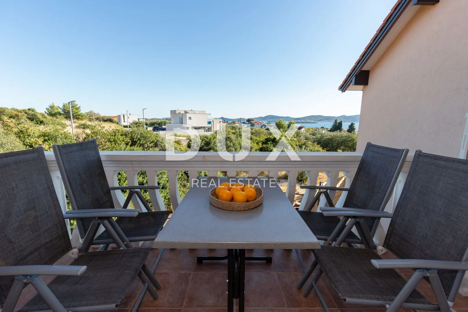 biograd, sveti filip i jakov - sniženo! apartmanska kuća s bazenom i pogledom na more - slika 18