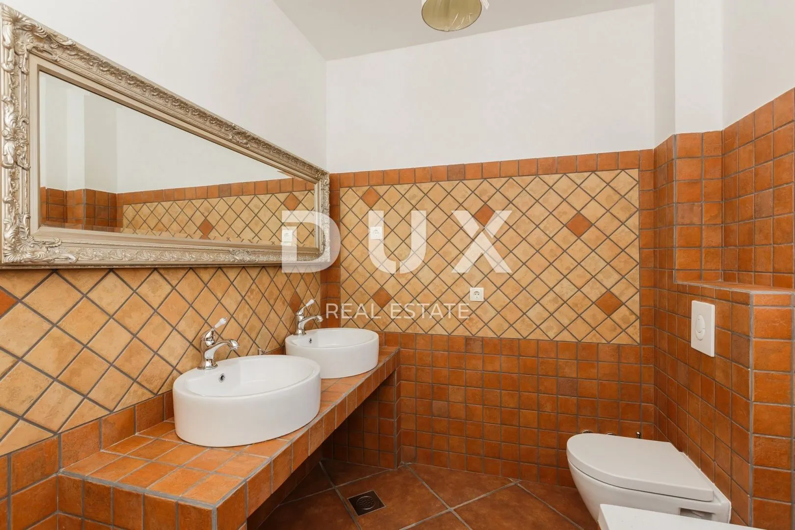 trogir, marina - prekrasna luksuzna vila pokraj mora - slika 34
