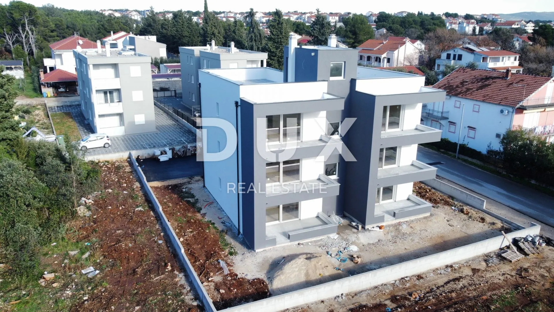 zadar, pakoštane - moderan stan u novogradnji s vrtom s2 - slika 3