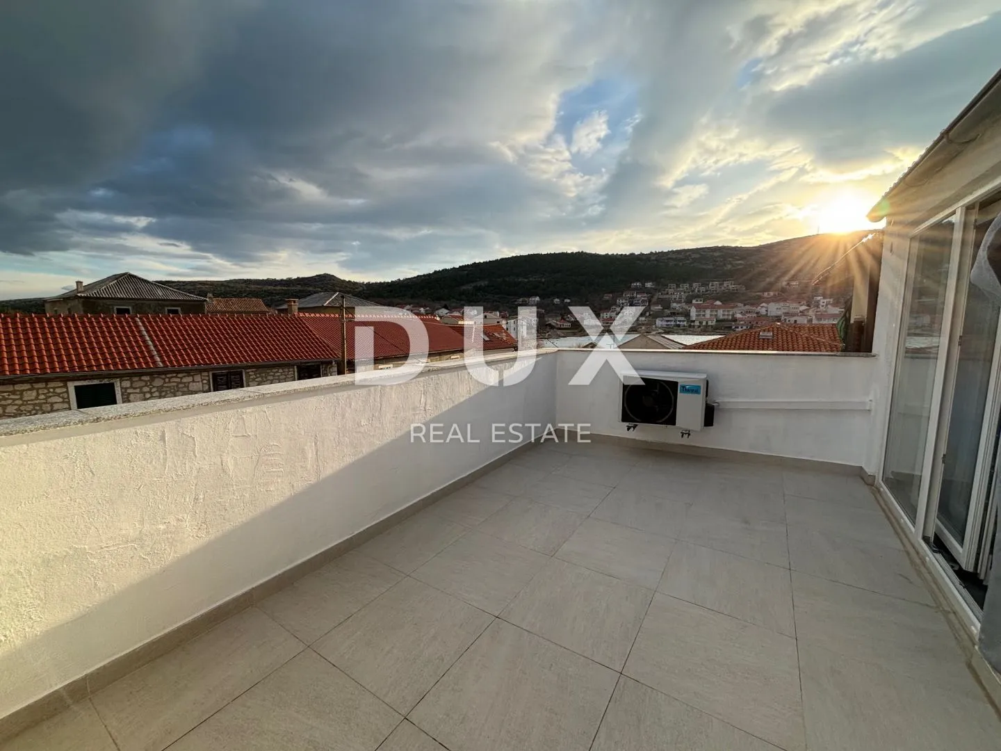 zadar, vinjerac- kamena kuća sa tri apartmana! blizina mora! - slika 25