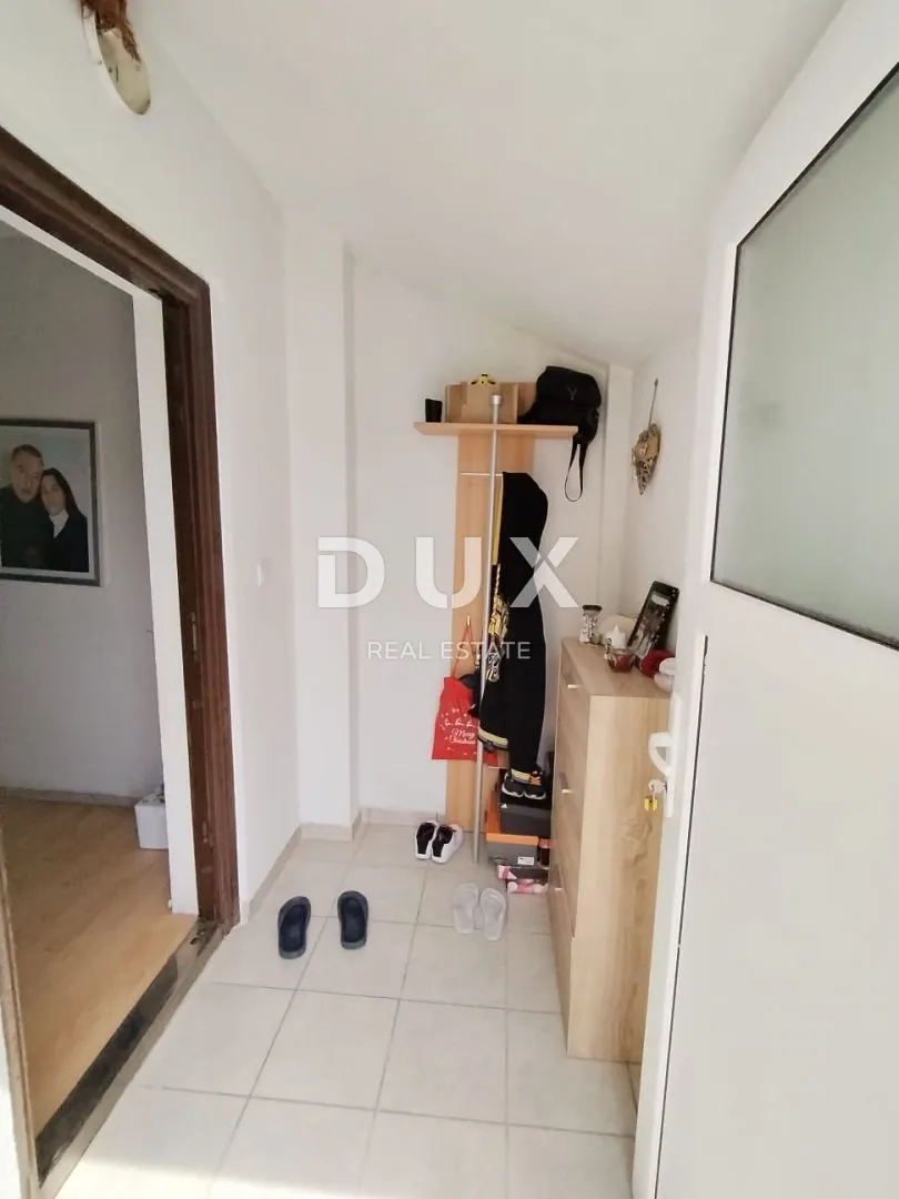 istra,šišan - kuća sa dva stana i garažom! - slika 12