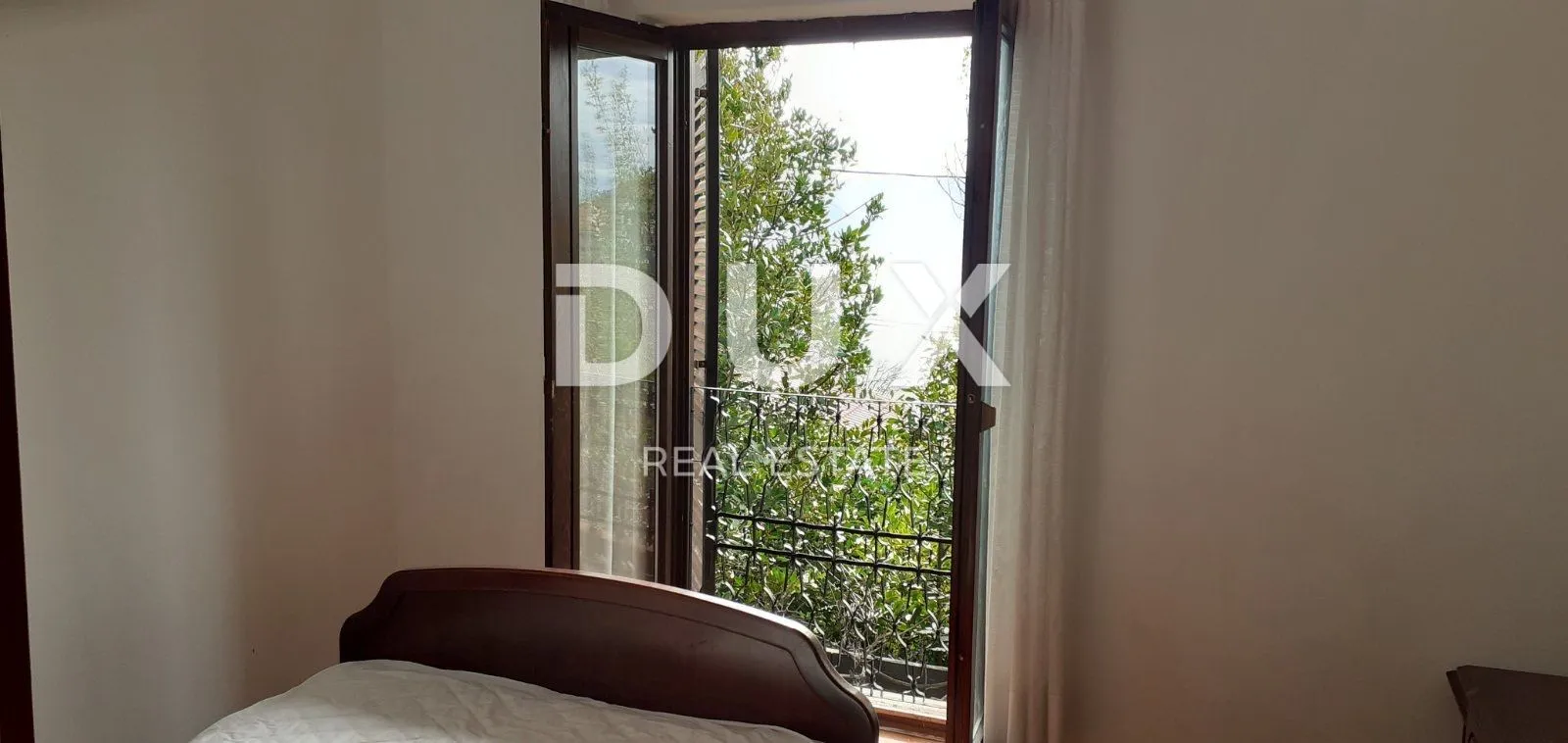 smokvica - kuća s 4 apartmana drugi red do mora (50m), garaža - slika 7