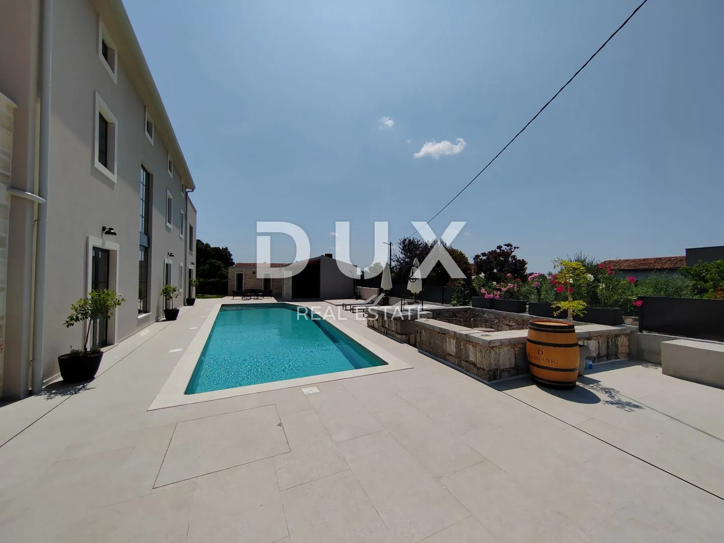 istra, poreč - ekskluzivna vila s bazenom - slika 15