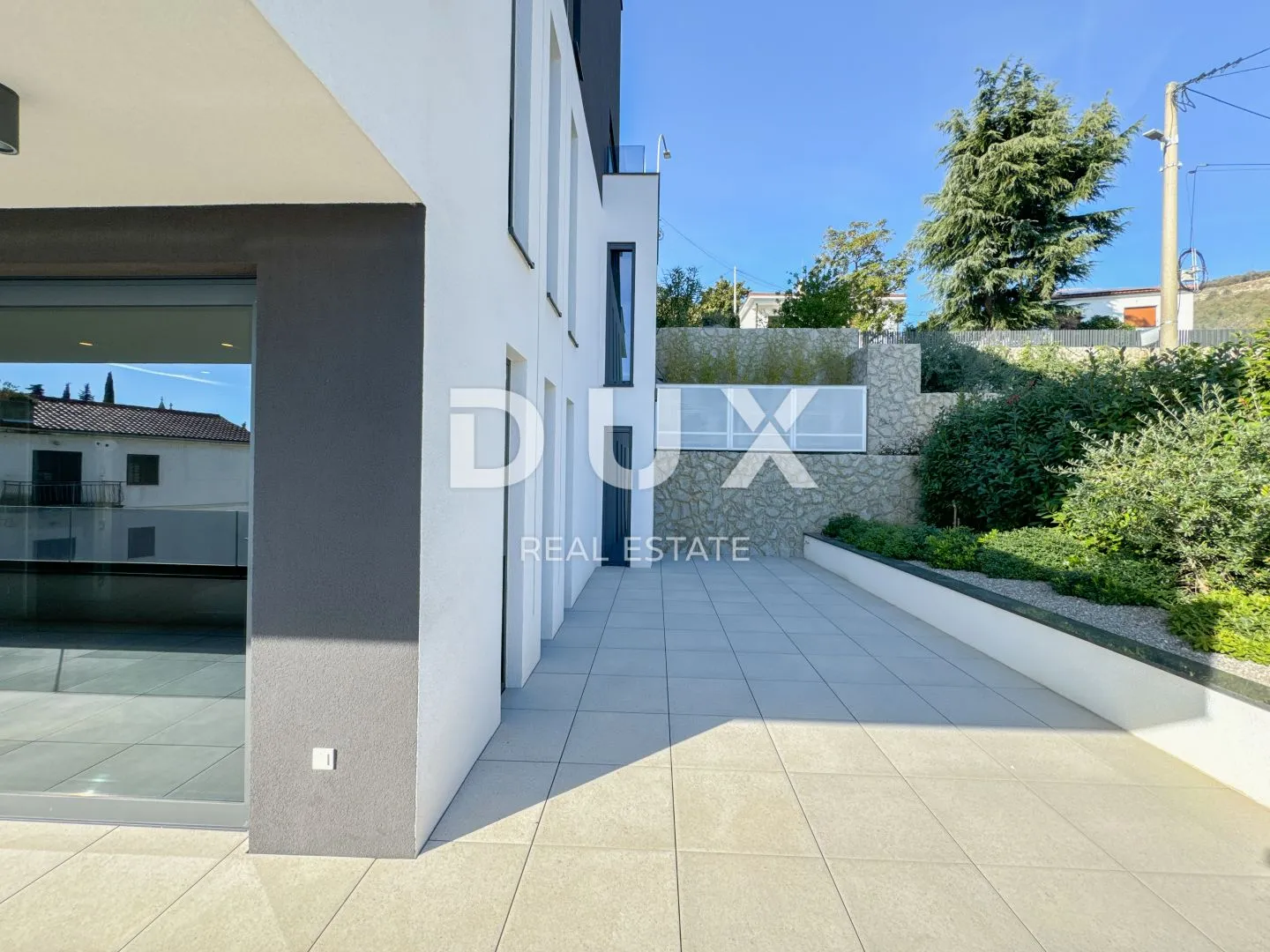 opatija, centar - stan 132m2 u novogradnji s vrtom, bazenom, garažom, pogled na more, centar opatije - slika 5