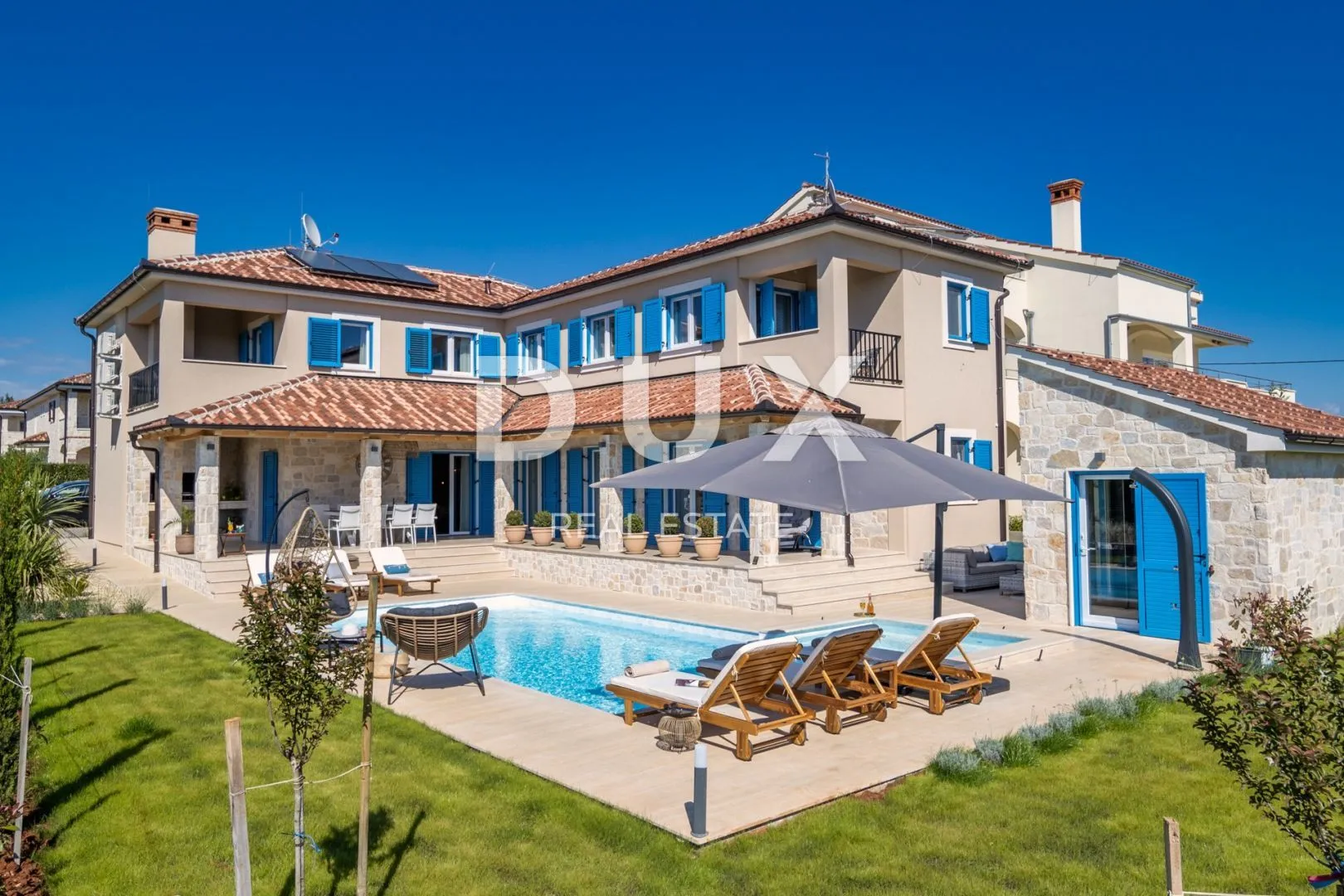 otok ugljan, ugljan - prekrasna kamena vila s bazenom - slika 2