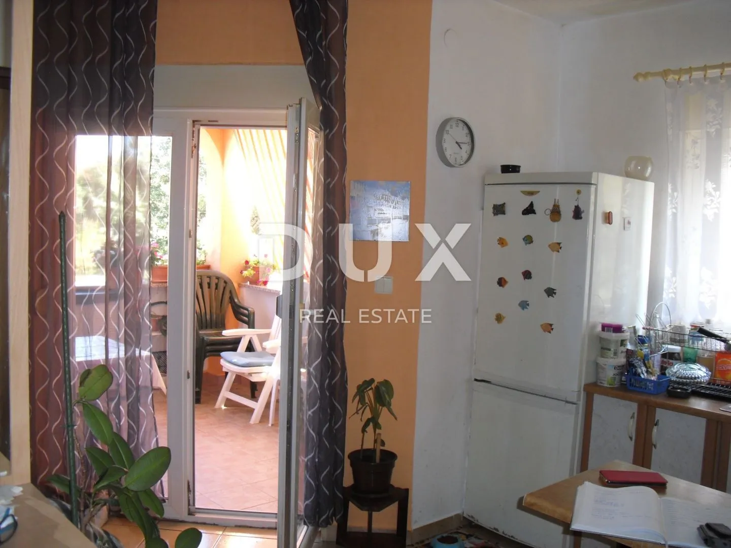otok krk, malinska (okolica) - dva odvojena apartmana - slika 12