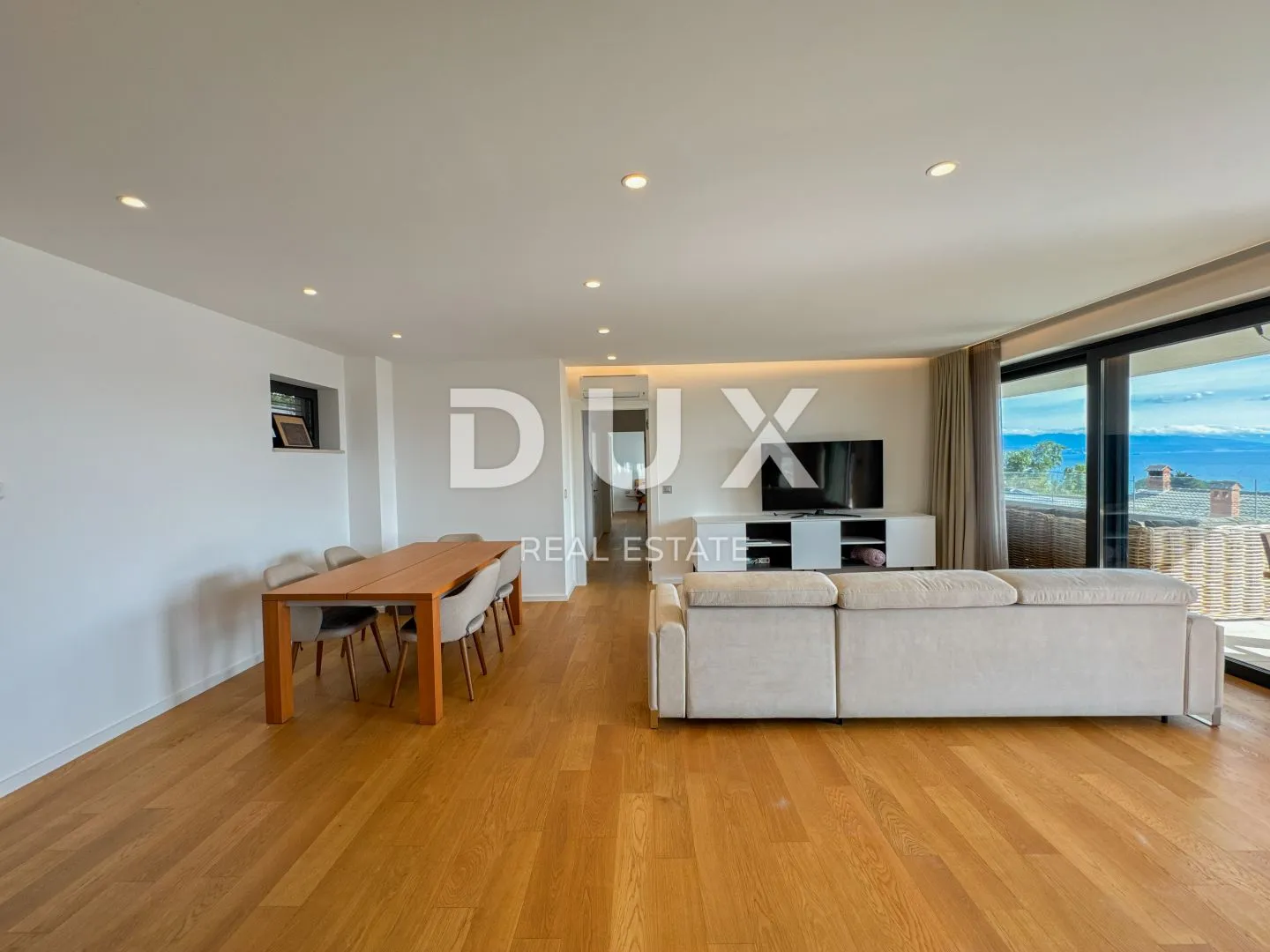 opatija, centar, četverosoban stan, 158 m2, s privatnim bazenom - slika 20