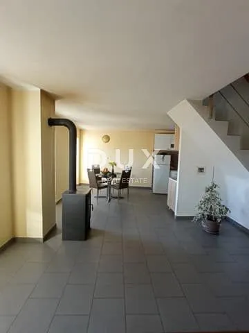 Rijeka, Sveti Kuzam - Samostojeća Kuća S Dva Adaptirana Stana S Pogledom Na More!!! Prilika!!! - Sveti Kuzam, Rijeka