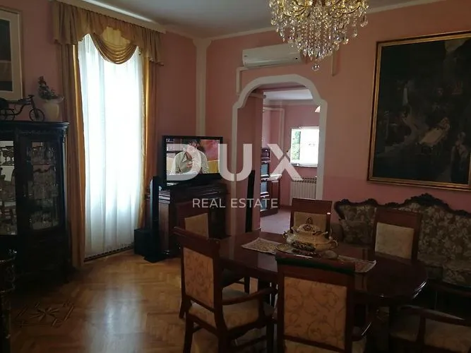 istra, pula - apartmanska kuća u strogome centru s bazenom i okućnicom - slika 18
