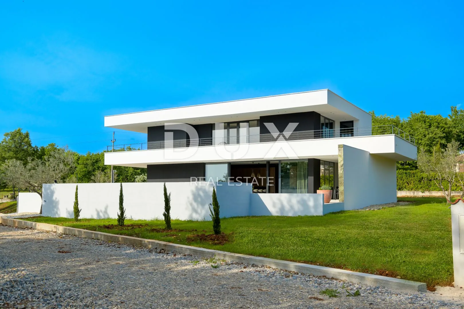 istra, grožnjan - dizajnerska novoizgrađena vila s potpunom privatnošću, okružena zelenilom s prekrasnim pogledom - slika 22
