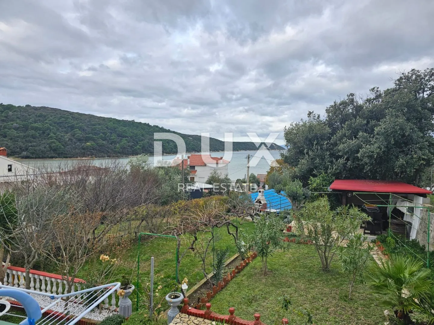 otok rab, kampor - kuća s apartmanima 100 m od mora - slika 6