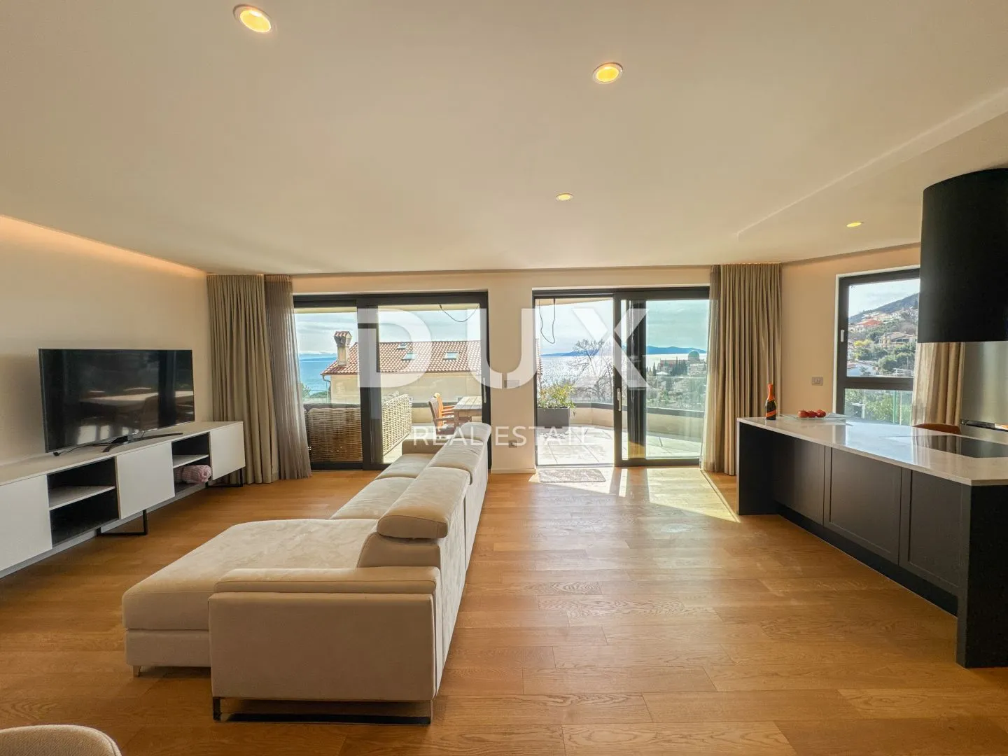 opatija, centar, četverosoban stan, 158 m2, s privatnim bazenom - slika 12