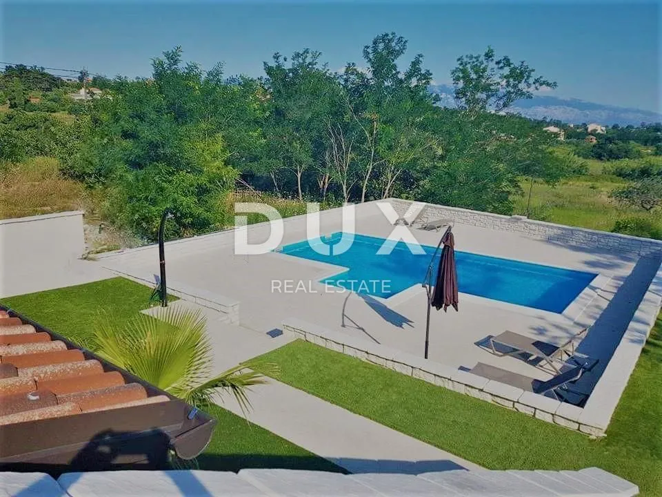 otok rab, lopar - luksuzna vila smještena uz pješčani raj - slika 2