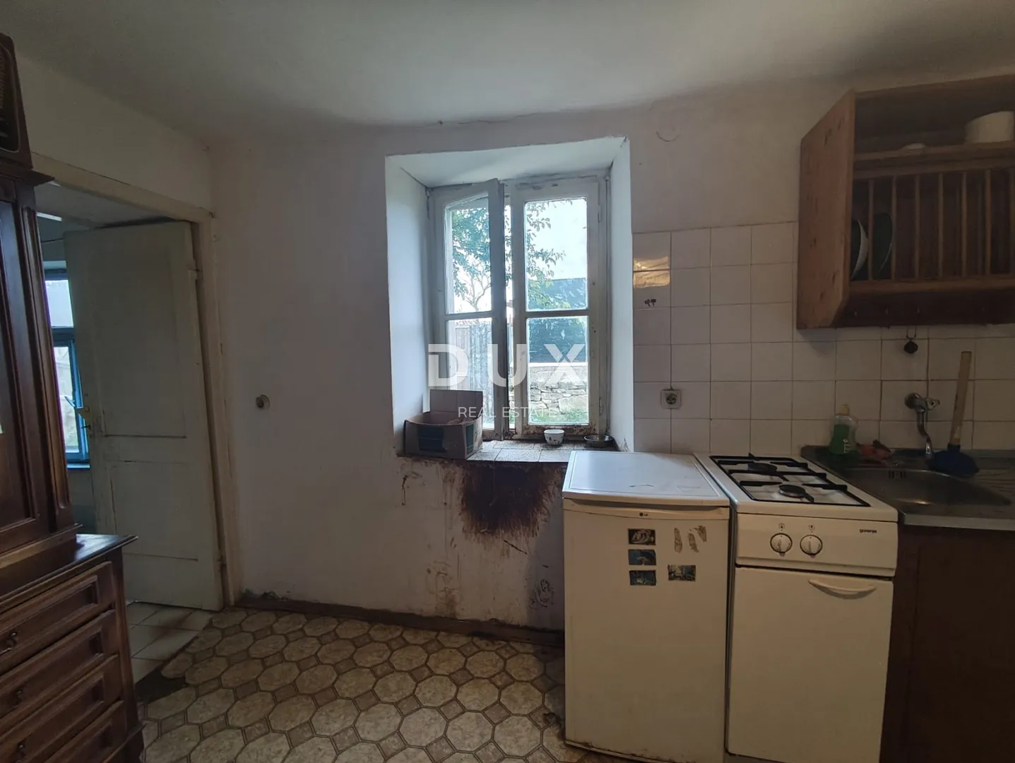 istra, peruški - kamena kuća za adaptaciju - slika 8