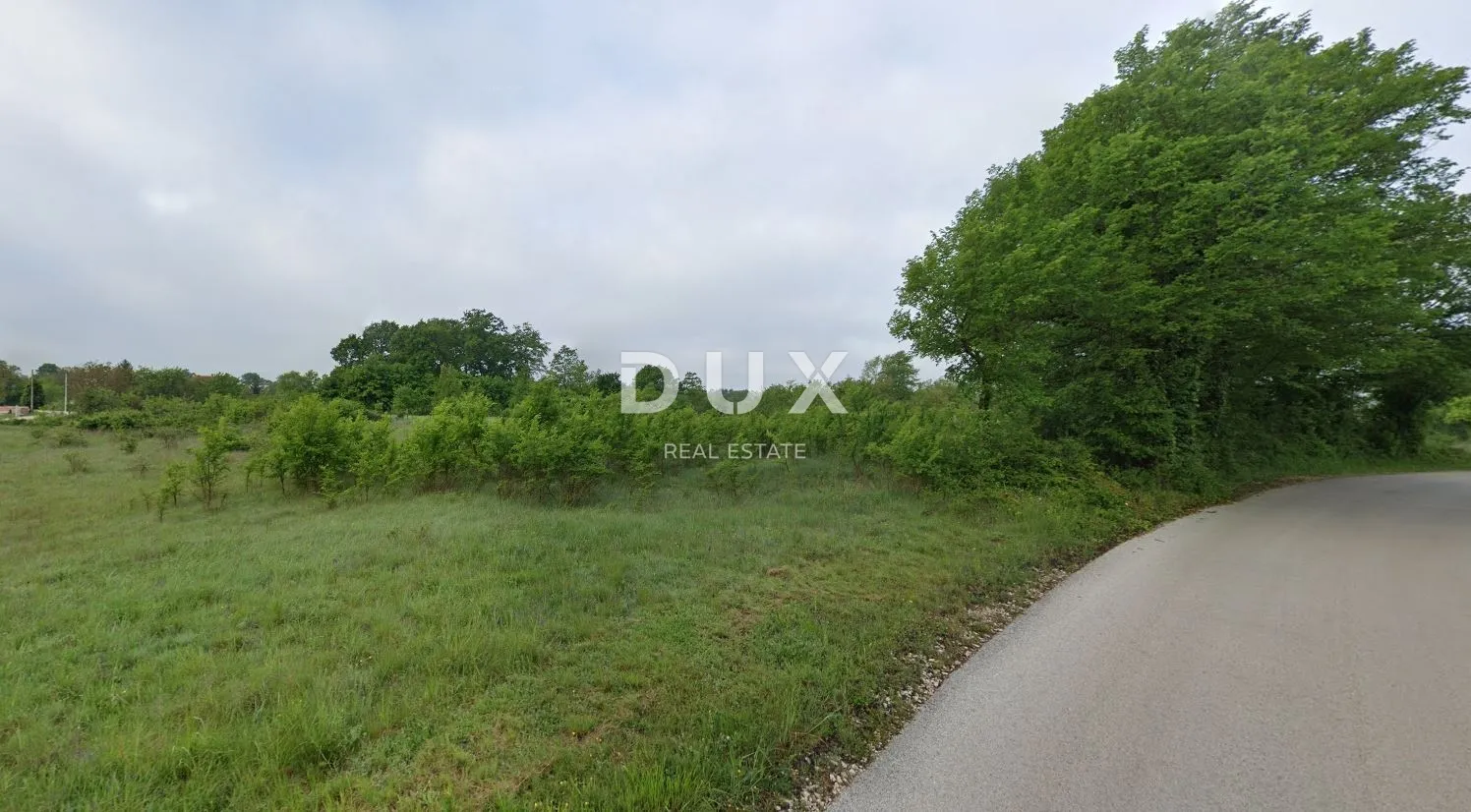 ISTRA, ŽMINJ – Građevinsko zemljište s dozvolom i projektom sa dodatnom poljoprivrednom površinom