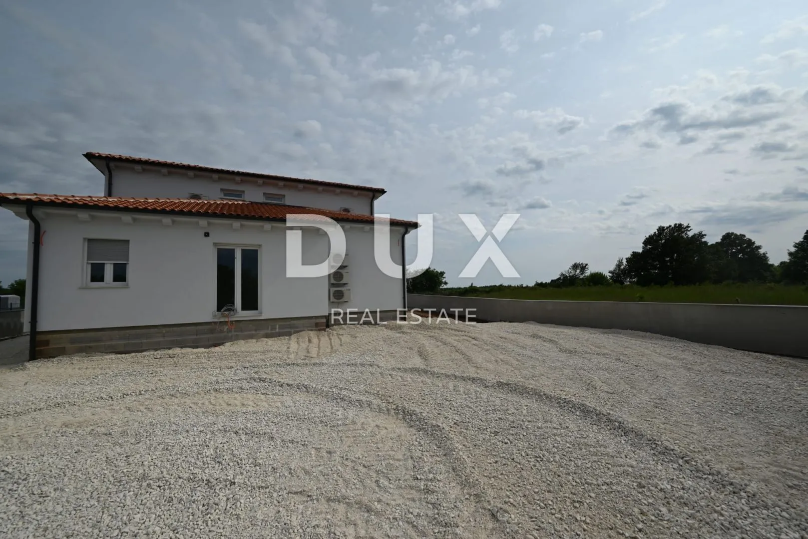 istra, kanfanar - rustikalno moderna vila okružena prirodom! - slika 2