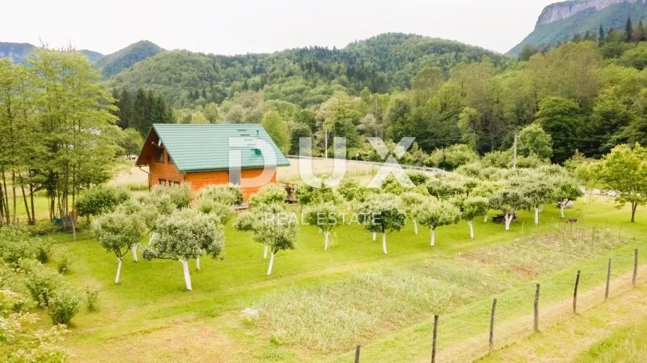 GORSKI KOTAR, BROD NA KUPI - Građevinsko zemljište sa voćnjakom uz rijeku - Brod na Kupi, Delnice