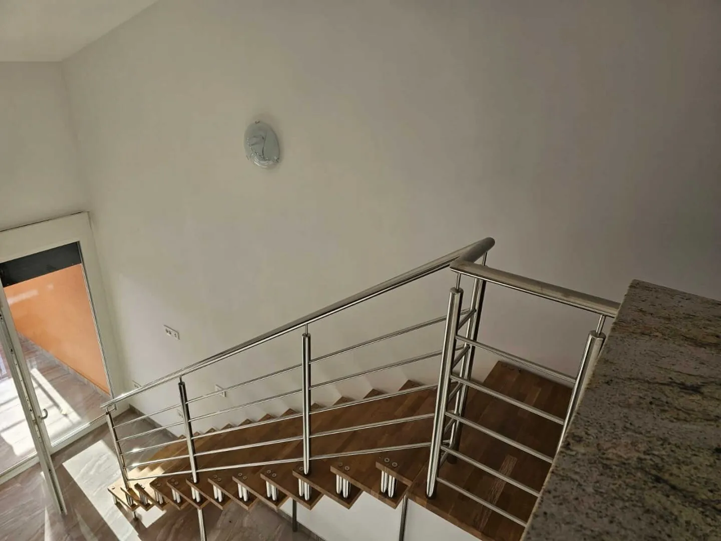 otok rab, banjol - stan u potkrovlju od 80m2 s galerijom - slika 10