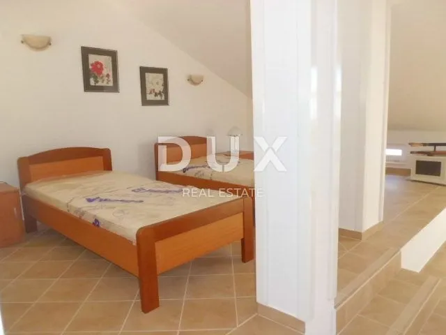 otok krk - ekskluzivna vila sa bazenom - slika 116
