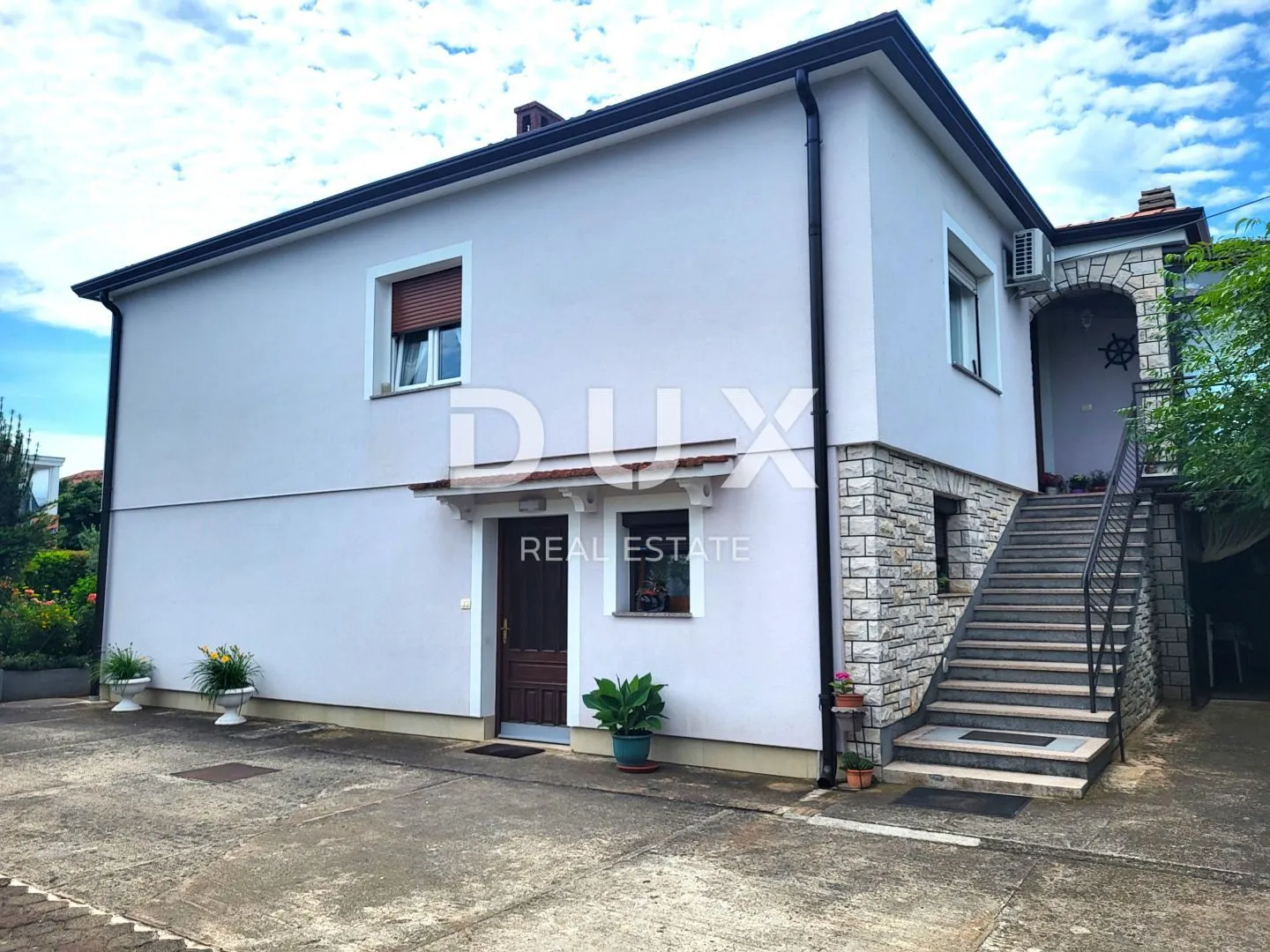 istra, umag - kuća s 4 apartmana i prekrasnom okućnicom - slika 7