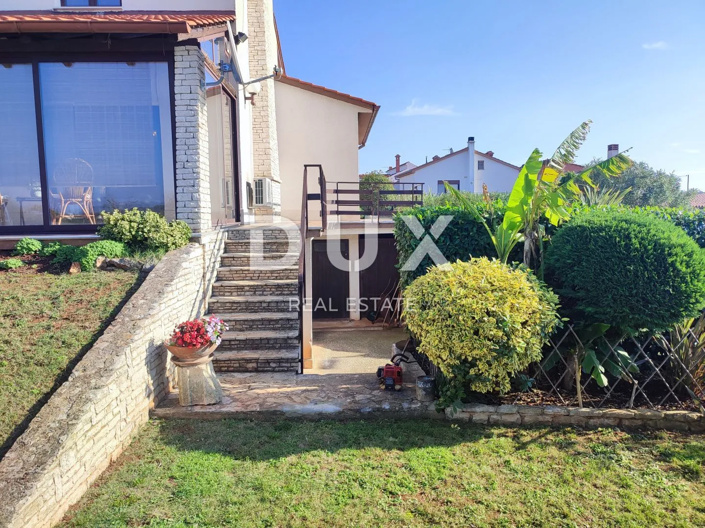 istra, pula, veli vrh - impozantna obiteljska vila nadomak grada - slika 35