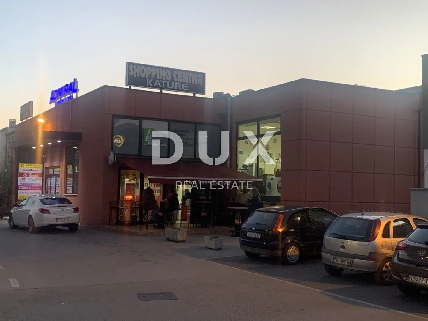 istra, labin - zgrada sa 12 poslovnih prostora - slika 5