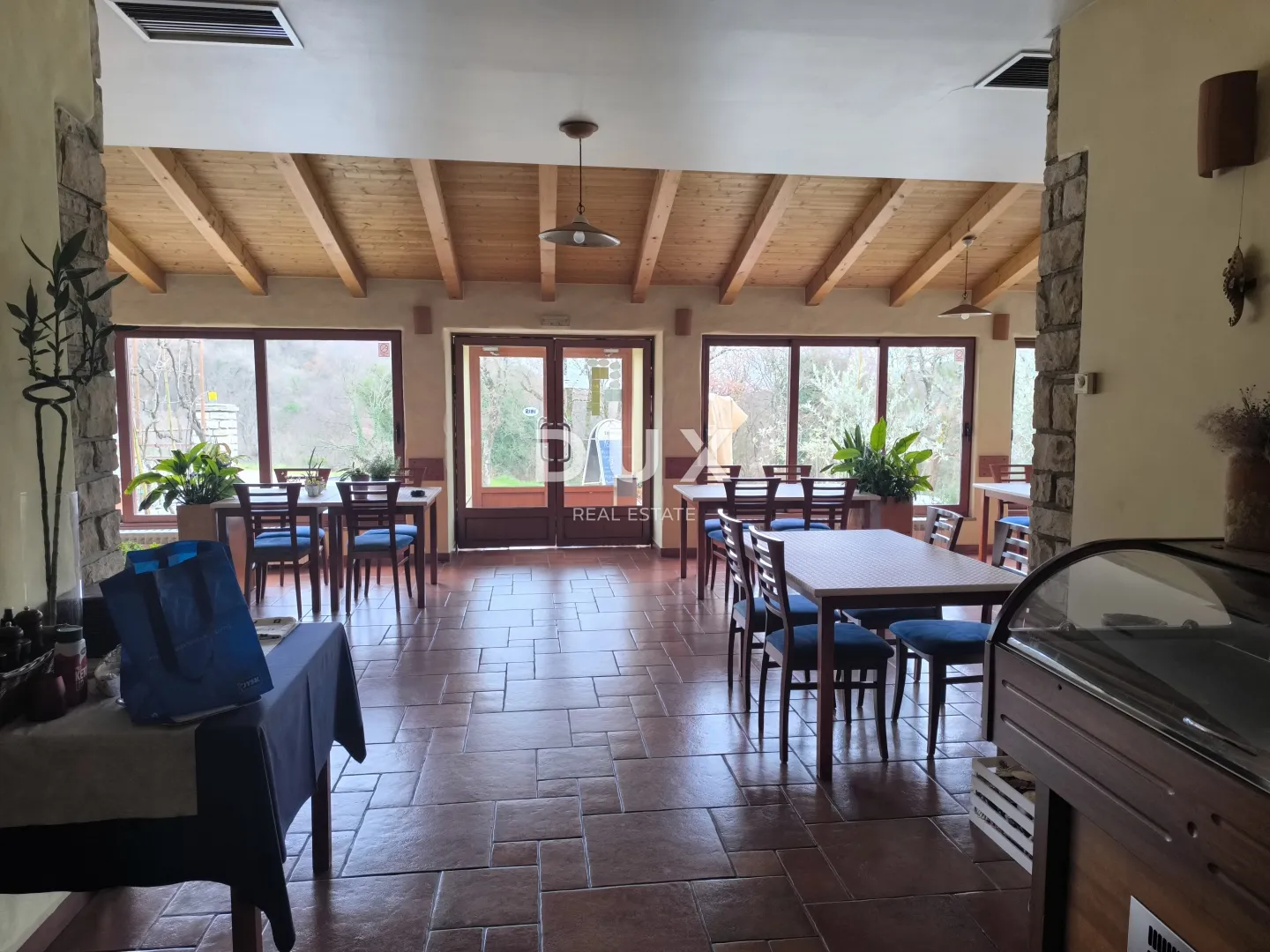 istra, rabac - restoran s uhodanim poslom, parking - bez ulaganja!! - slika 5