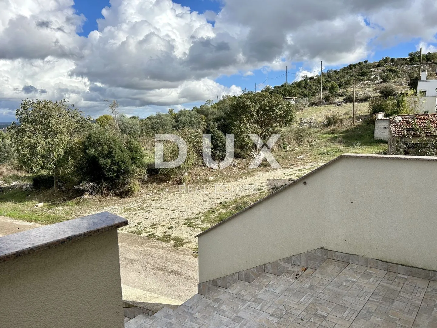 zadar, debeljak - prostrana kuća s pomoćnim objektom/apartmanom - slika 29