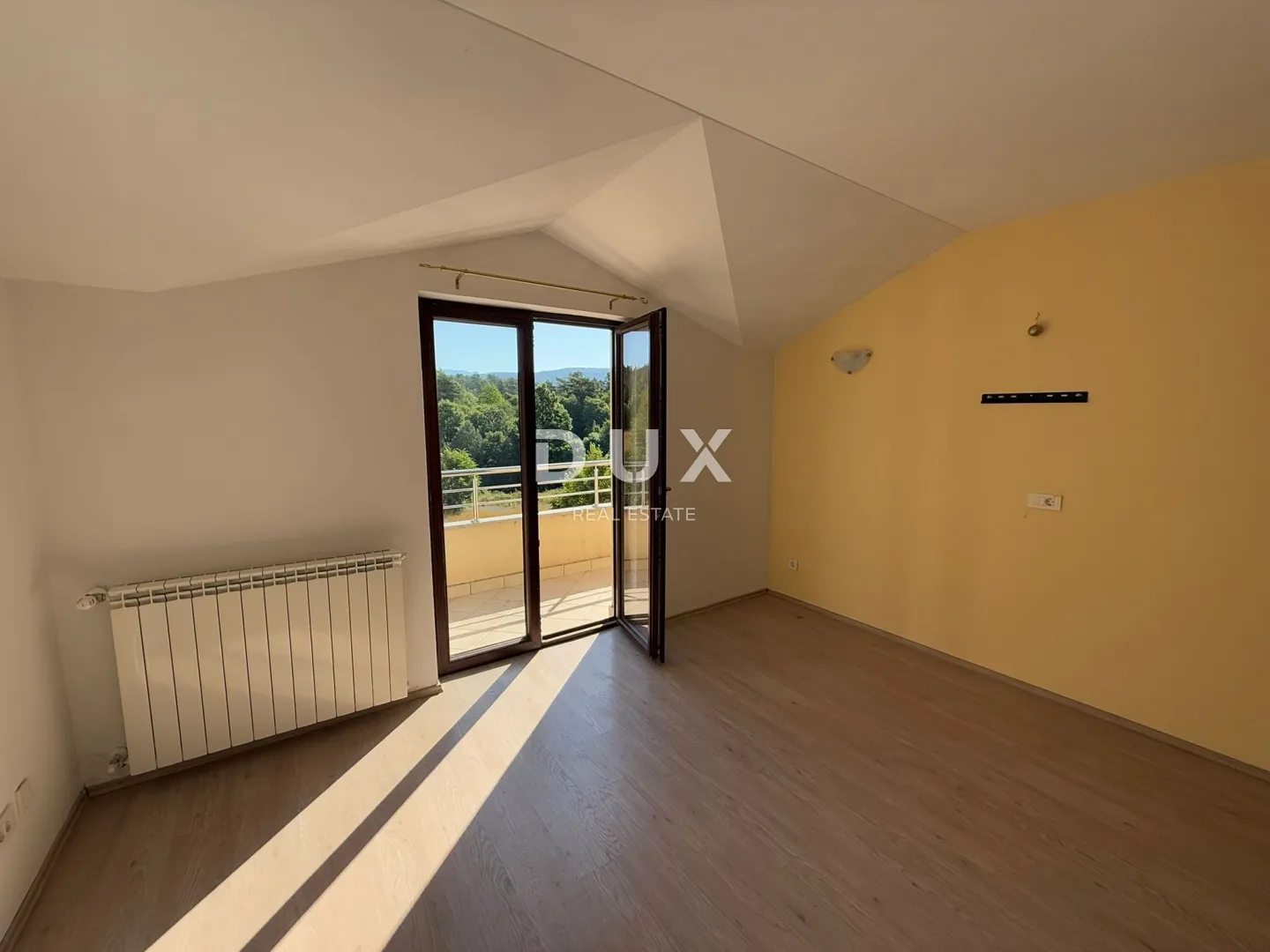 matulji, šapjane - samostojeća kuća ( poslovna zgrada 780 m2 ) + 3.484 m2 okućnice! prilika! - slika 9