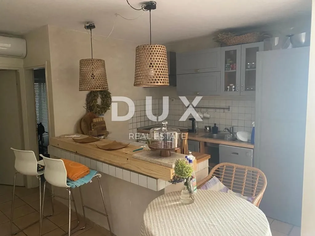 otok krk, njivice - etaža kuće na prvom katu s dva apartmana - slika 10