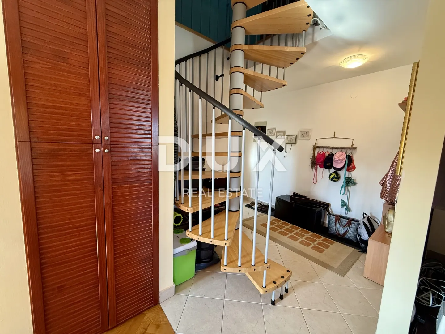 otok krk, malinska, dvoetažni stan, 108 m2, novija gradnja - slika 8