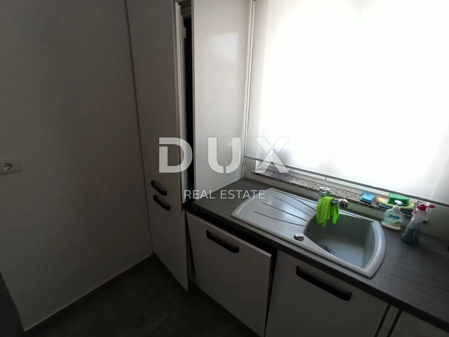 istra, pula, obiteljska kuća, 115 m2, predgrađe - slika 12