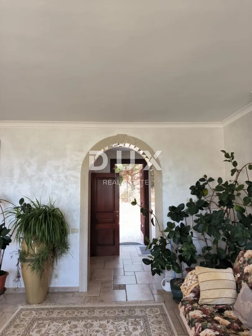 istra, umag - raskošna vila prvi red do mora! - slika 80