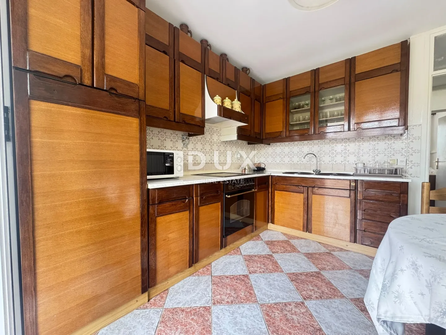 rijeka, srdoči – 3s stan s balkonom, 65m2, odlična lokacija - slika 4