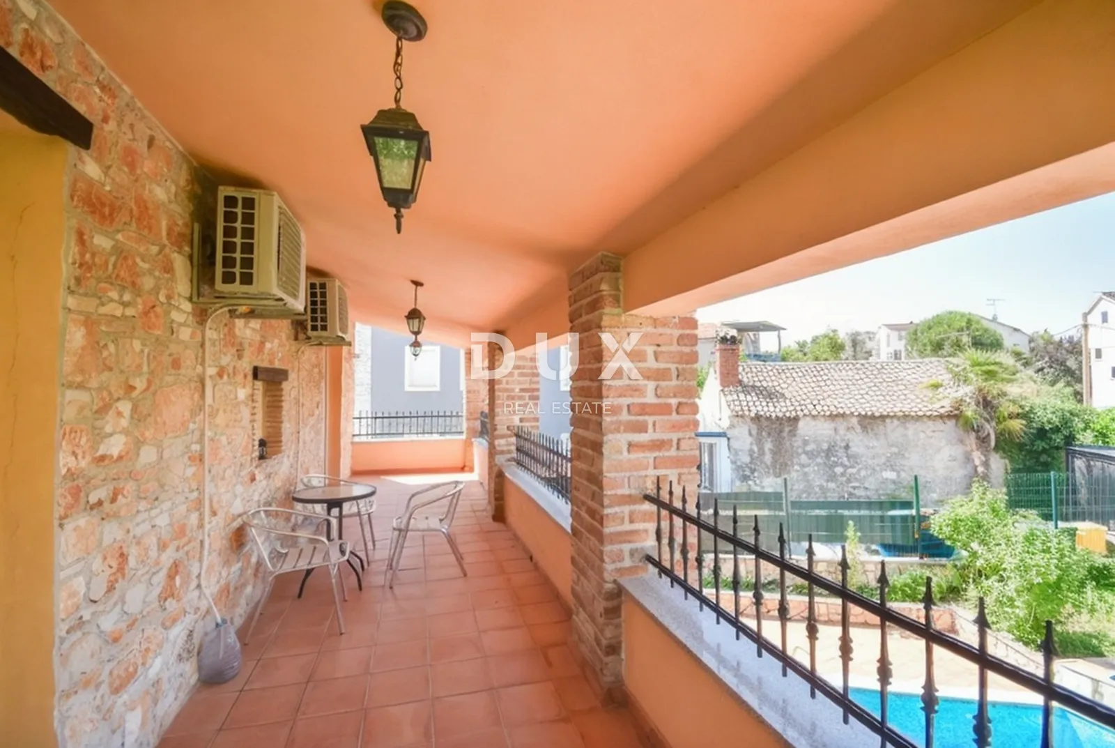 poreč, funtana - mediteranski dom s rustikalnim detaljima, 238m2 - slika 22